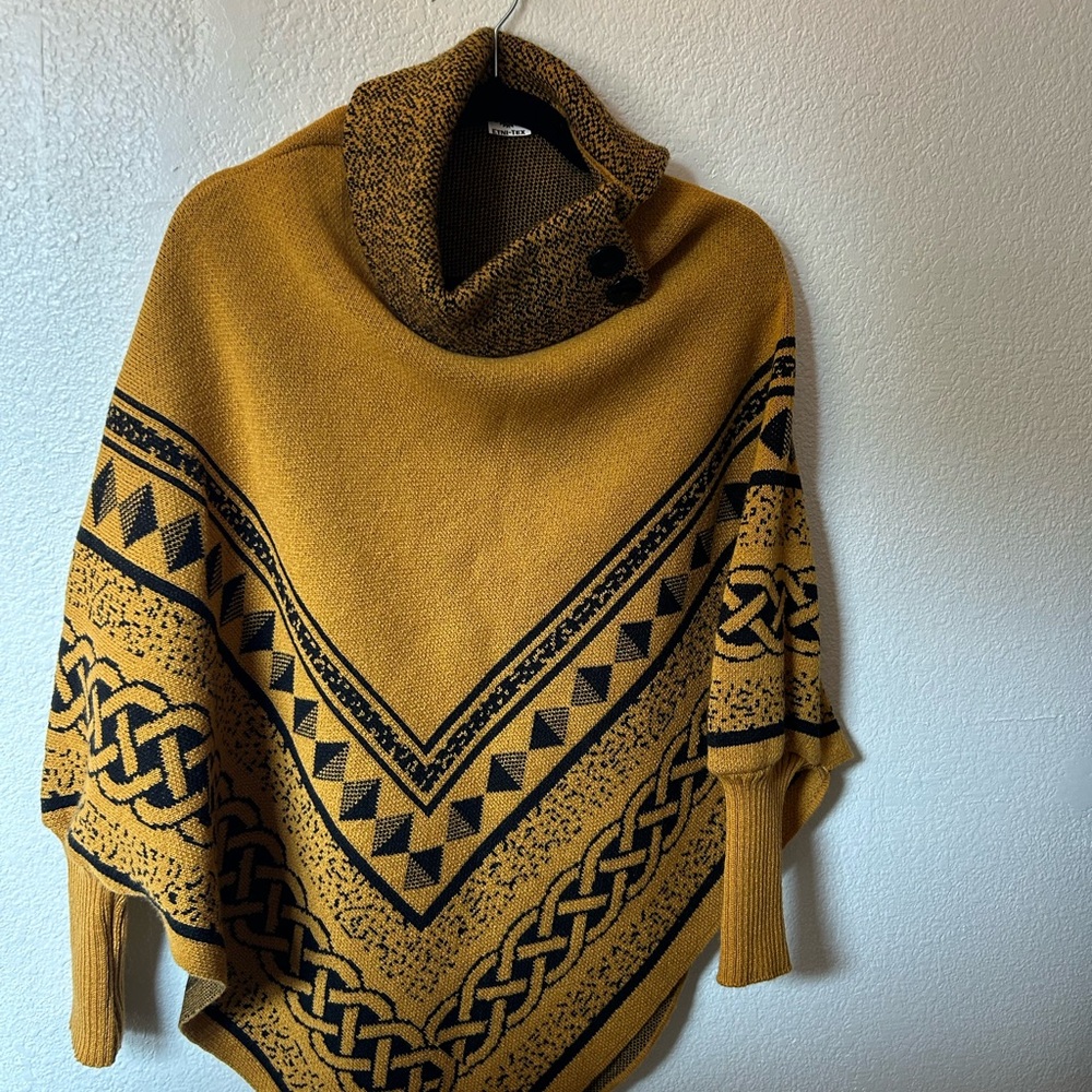 Chic Mustard and Black Patterned Poncho